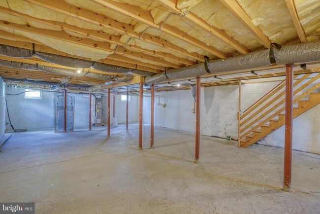 Building Photo - 98 Mystic Ln
