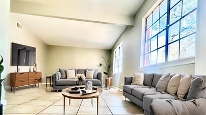 Building Photo - 3810 Englewood Cir