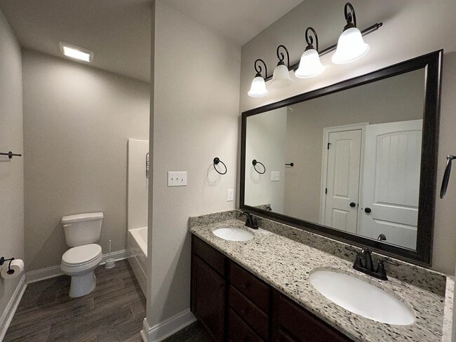 Building Photo - 10036 Dunleith Lp