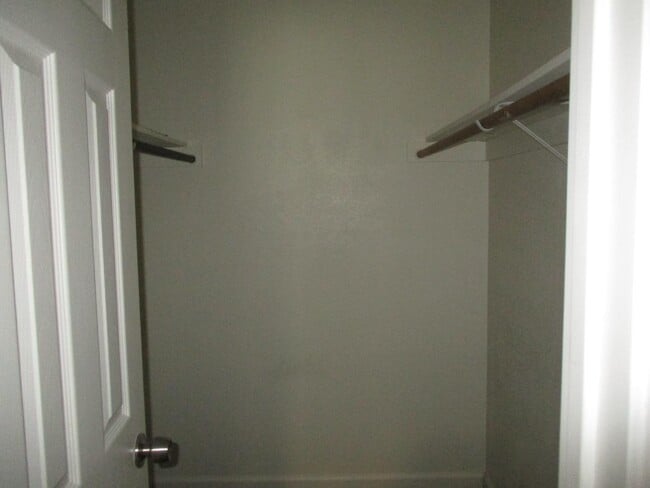 Building Photo - 8158 Kelton Dr