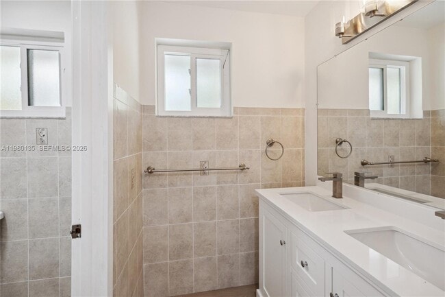 Building Photo - 15131 SW 58th St