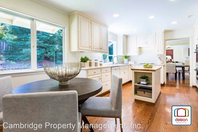 Building Photo - 5 br, 2.5 bath House - 2275 Tioga Drive