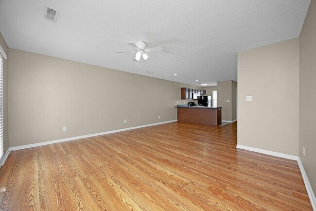 Building Photo - 6636 S Wilson Rd