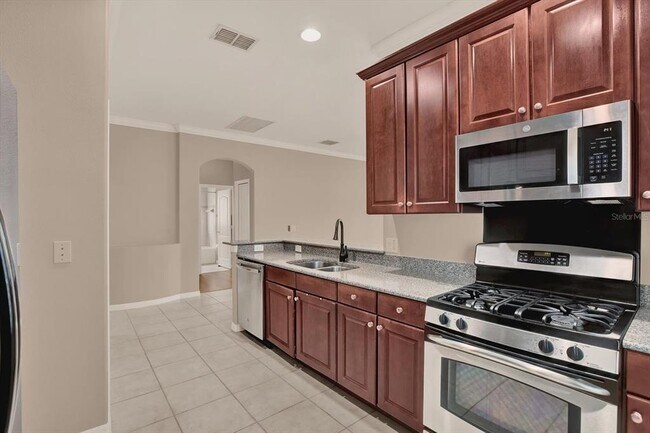 Building Photo - 20118 Bay Cedar Ave