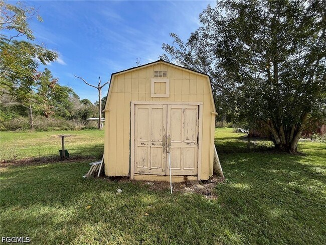 Building Photo - 1170 Wildwood Ave