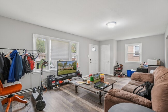 Building Photo - 8312 Potomac Ave