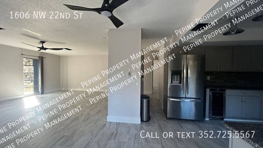 Building Photo - 1606 NW 22nd St