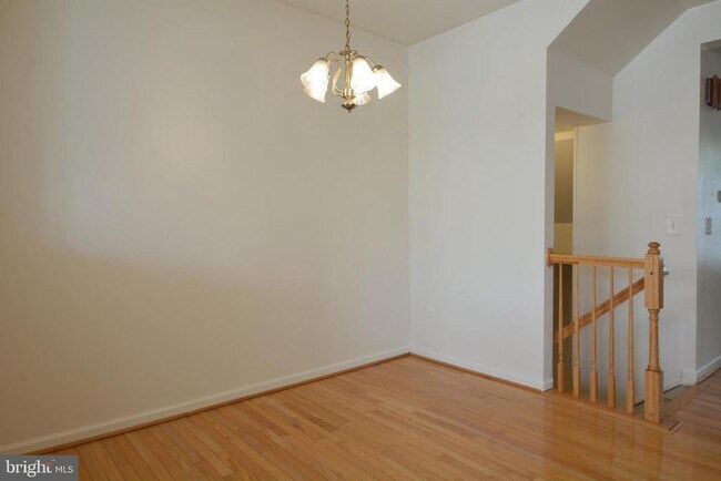 Building Photo - 5080 Grimm Dr