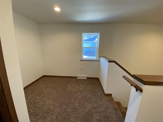 Building Photo - 2303 Main St