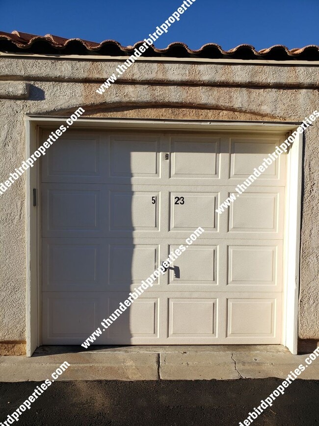 Building Photo - Available soon!!! Nice 2 Bedroom, 2 Bathroom, 1 Car Garage and 1,157 Sq Ft. Condo in Gated Commun...