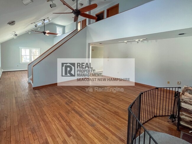 Building Photo - 10 Kelley Rd