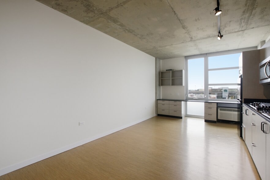 Building Photo - 1515 N Fremont St