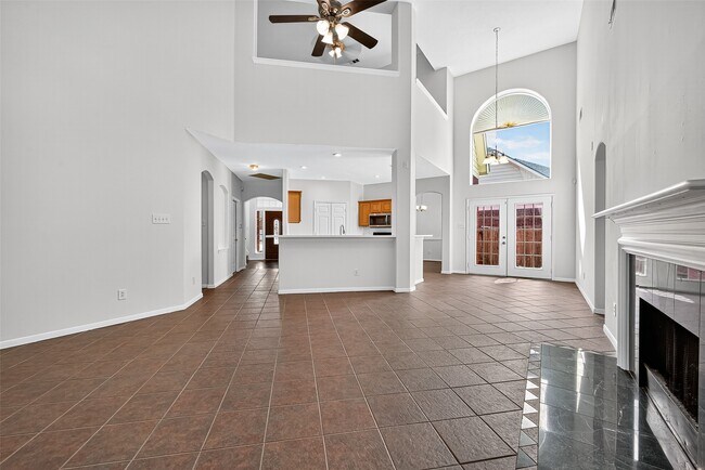 Building Photo - 15618 Edgemere Ct
