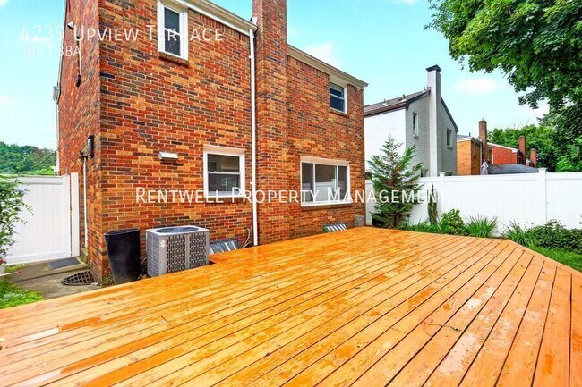 Building Photo - 4239 Upview Ter