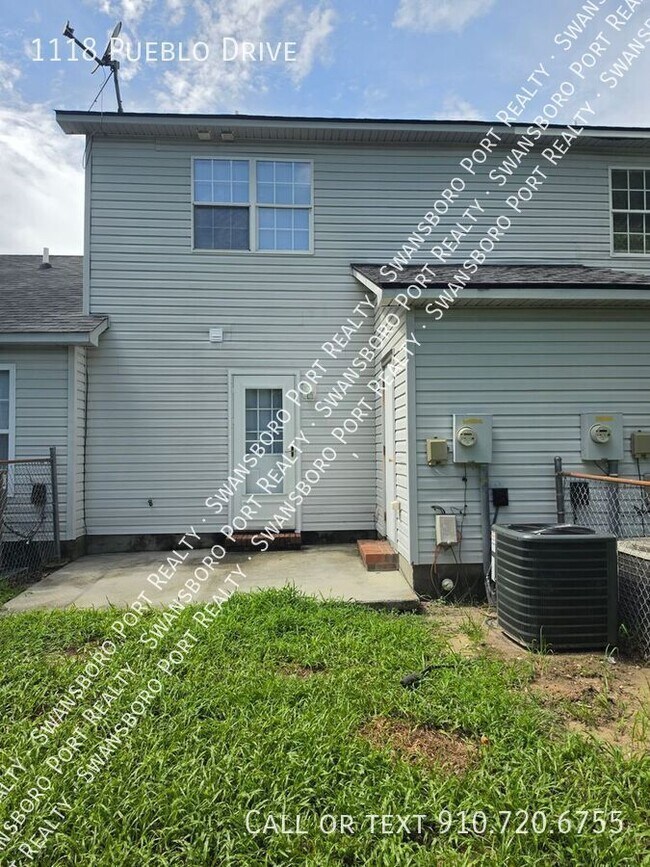 Building Photo - 1118 Pueblo Dr