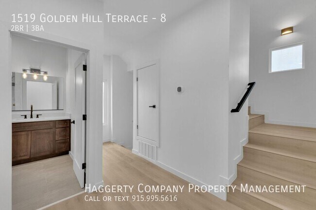 Building Photo - 1519 Golden Hill Ter