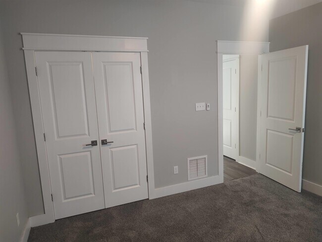 Building Photo - 3589 Esplanade Way