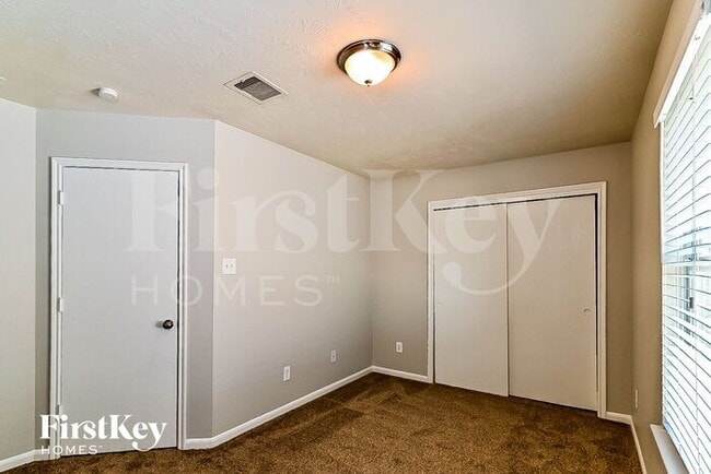Building Photo - 1010 Sycamore Ridge Ln