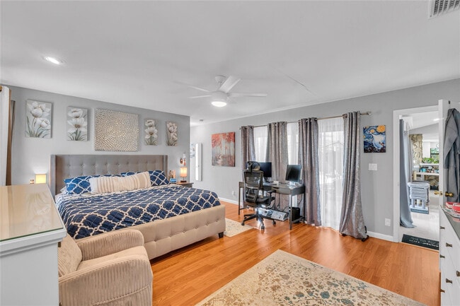 Building Photo - 11266 NW 10th Pl