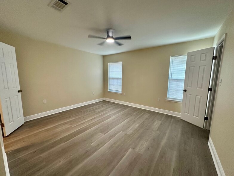 Building Photo - 3209 Idaho Ave