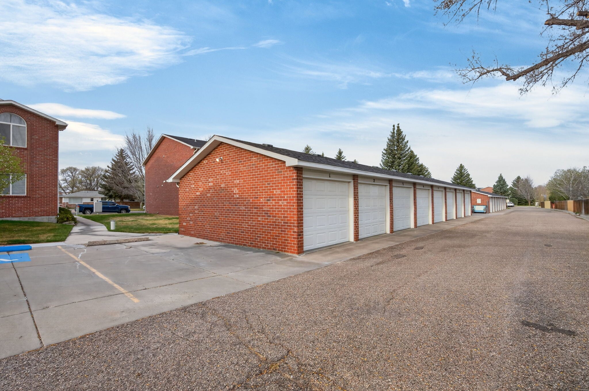detached garage included - 4502 E 12th St