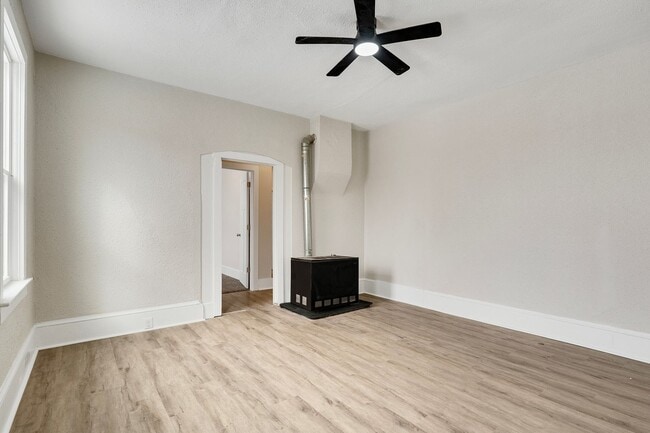 Building Photo - Single Family Home Near Downtown