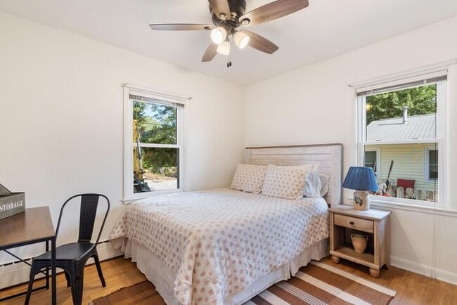 Building Photo - $2,995 | 4 Bedroom, 2 Bathroom House | Pet...