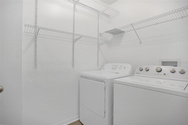 Building Photo - New Rental!