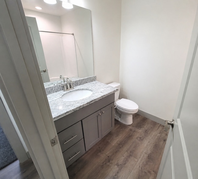 Building Photo - BEAUTIFUL 4 BED 3 BATH HOME IN REXBURG WITH CONNECTED OFFICE & SEPARATE ENTRANCE