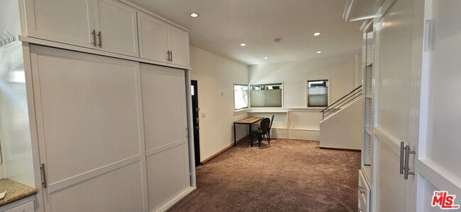 Building Photo - 1810 Westholme Ave