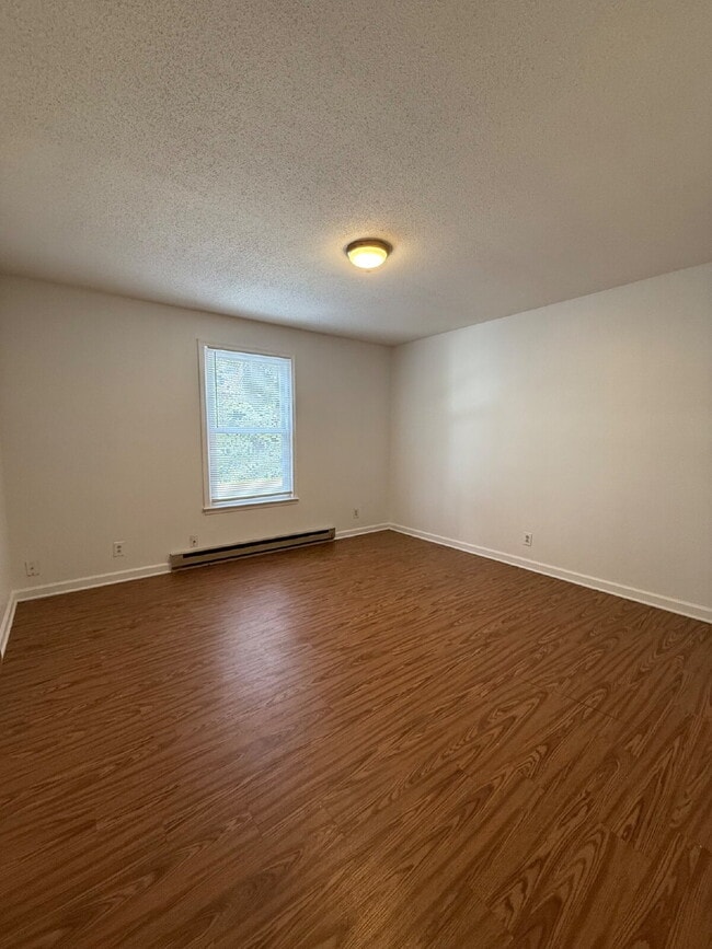 Building Photo - 83 D Lawn Street