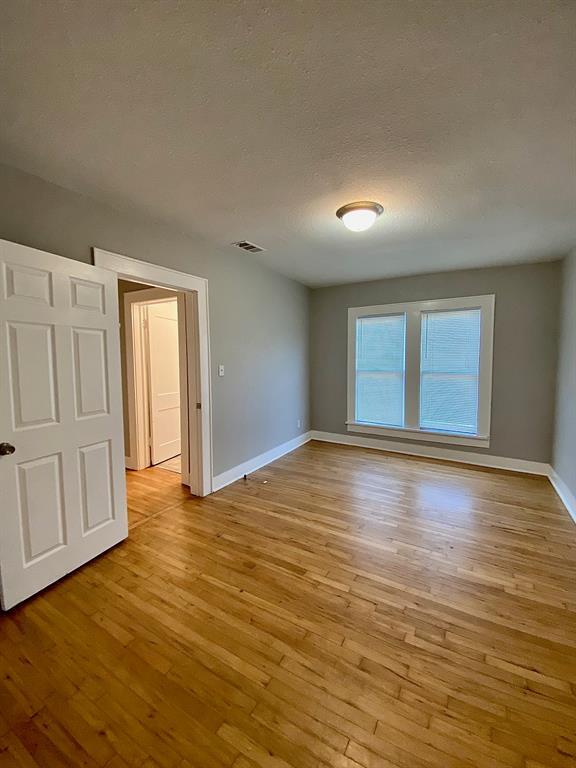 Building Photo - 2737 Canton Dr