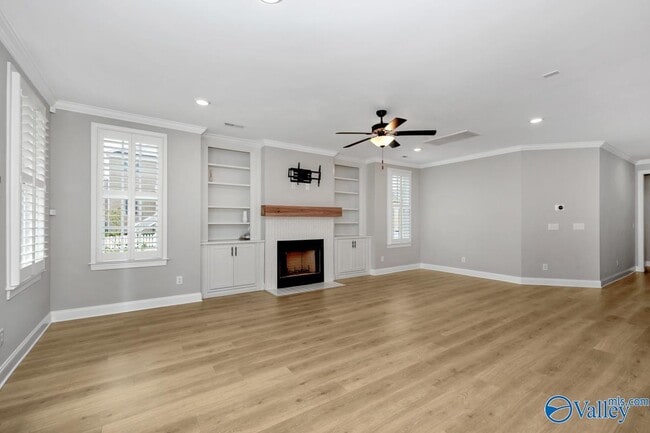 Building Photo - 119 Bienville St