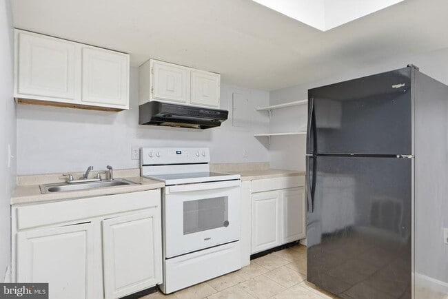 Building Photo - 11107 Hudee Ct