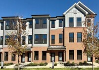 Building Photo - 606 Sadie Cir