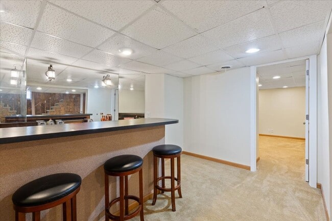 Building Photo - Spacious 4 Bedroom Home for Rent in Council Bluffs