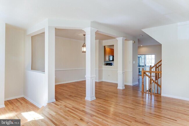 Building Photo - 20717 Waterfall Branch Terrace