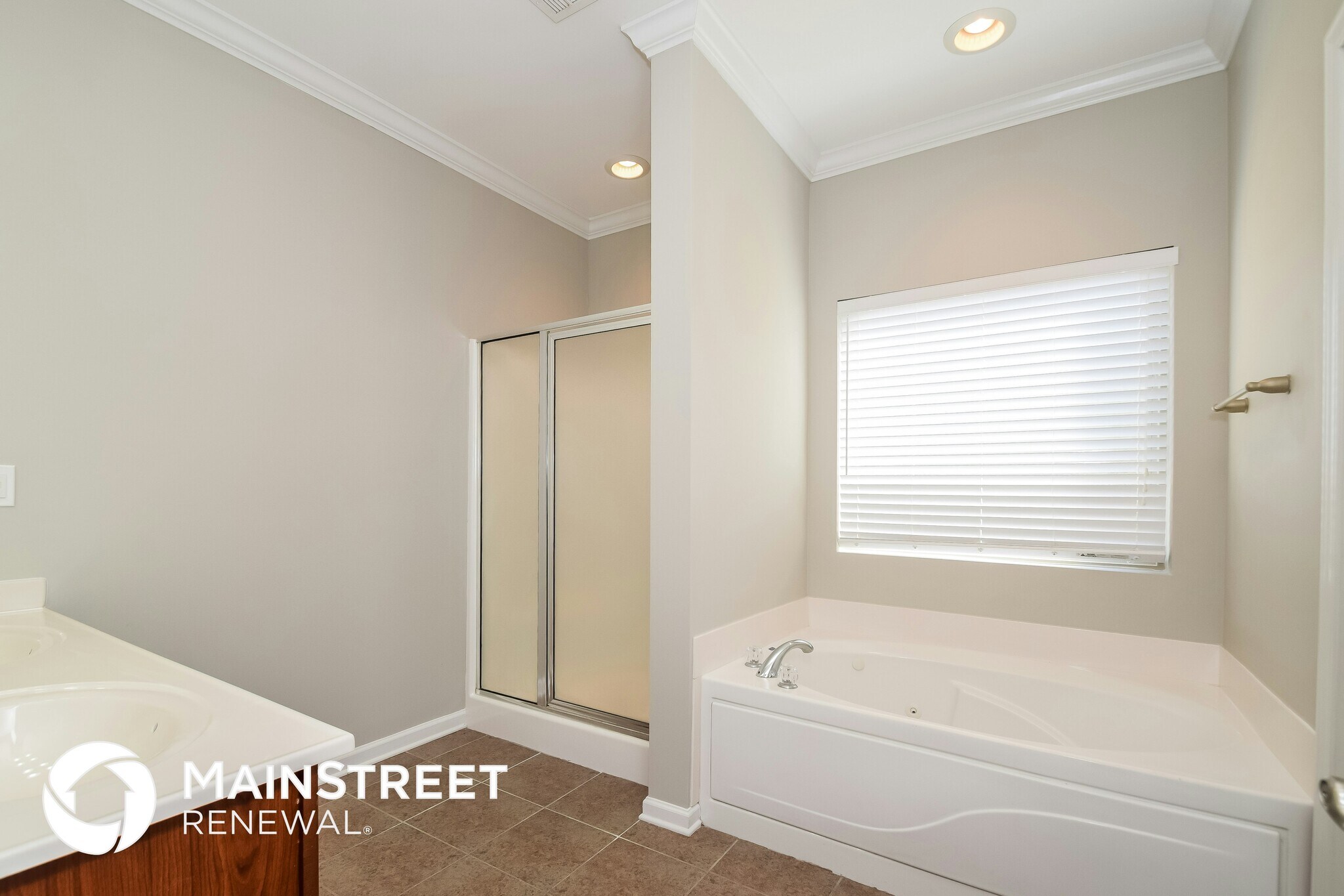 Building Photo - 8270 Owen Park Dr