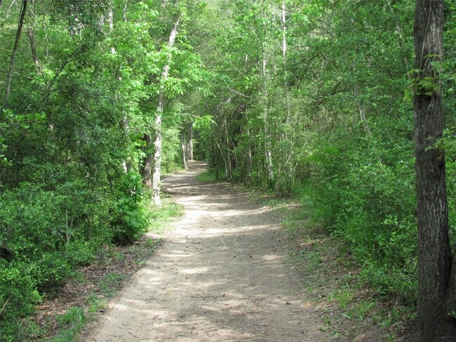 Building Photo - 628 Foster St