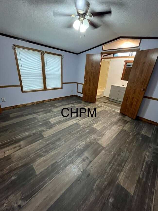 Building Photo - 1840 N Nichols Hwy