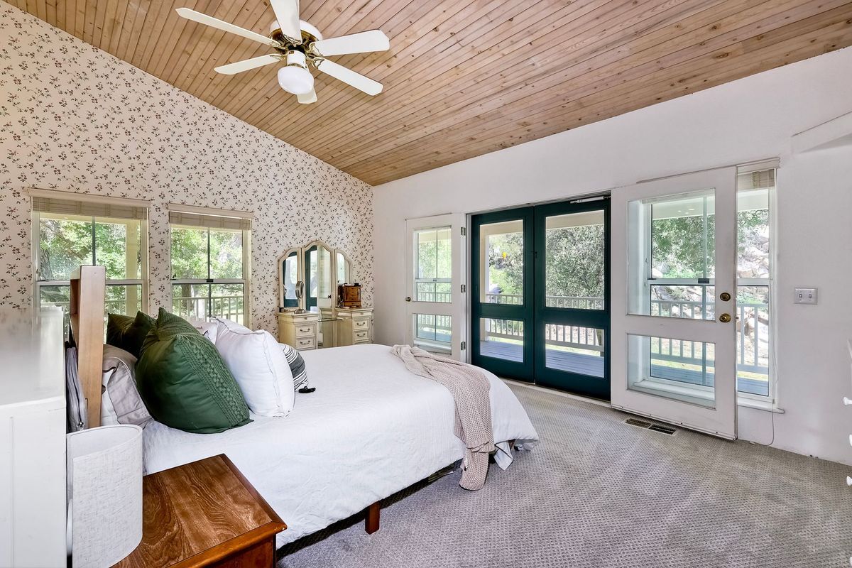 Building Photo - 22242 Little Klondike Rd