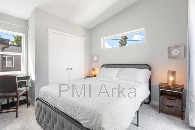 Building Photo - 1415 SW 148th St