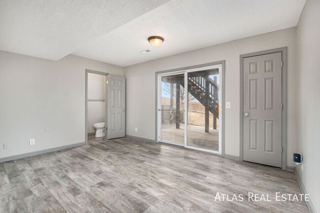 Building Photo - 1871 Quail Ridge Dr