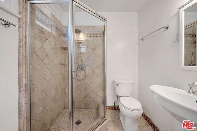 Building Photo - 4818 La Canada Blvd