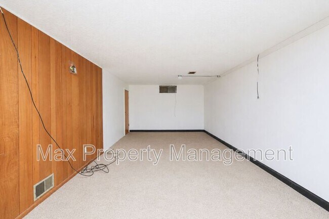 Building Photo - 4413 63rd St