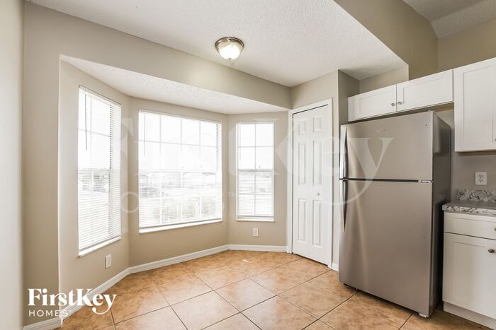 Building Photo - 7535 Groveoak Dr