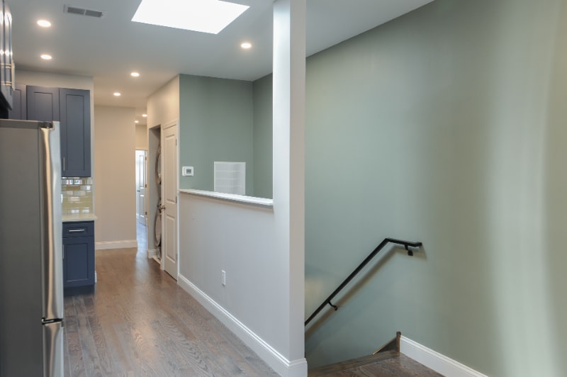 Building Photo - 719 Carpenter St