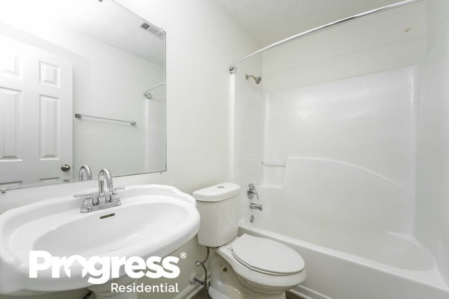 Building Photo - 1569 Dillard Rd