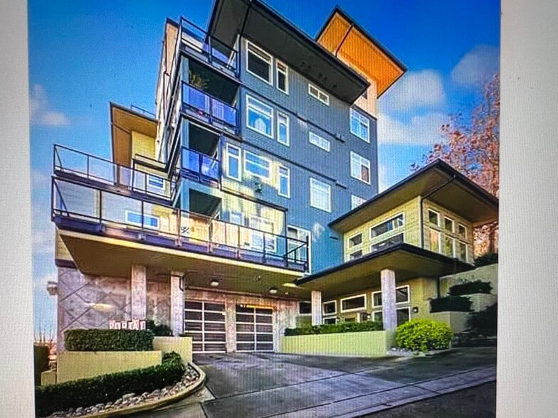 Building Photo - 655 Crockett St