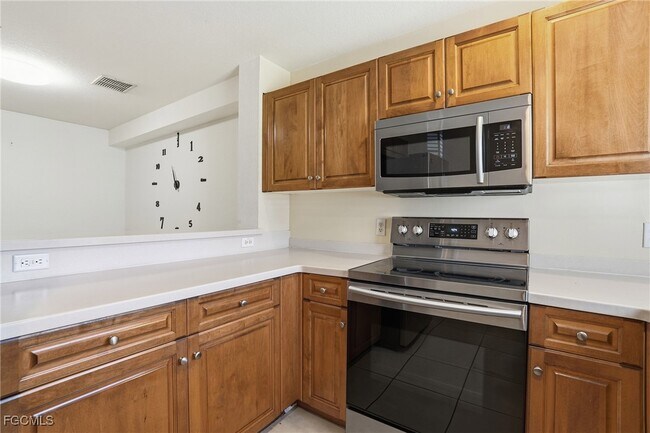 Building Photo - 9409 Ivy Brook Run